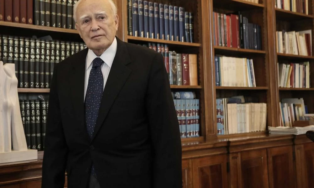 Σήμερα η κηδεία του πρώην Προέδρου της Δημοκρατίας Κάρολου Παπούλια – Στα Ιωάννινα η ταφή
